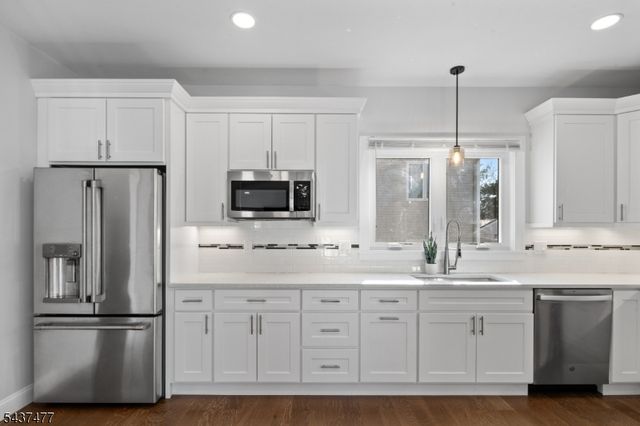 22 Arcadia Pl, Union Twp., NJ 07088