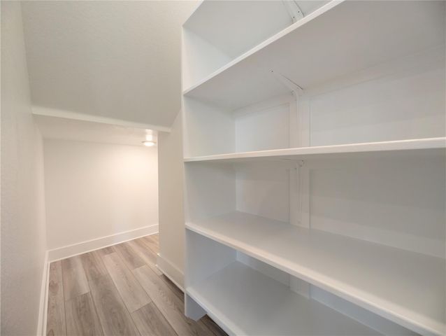 206 Kislingbury LN, Kyle, TX 78640