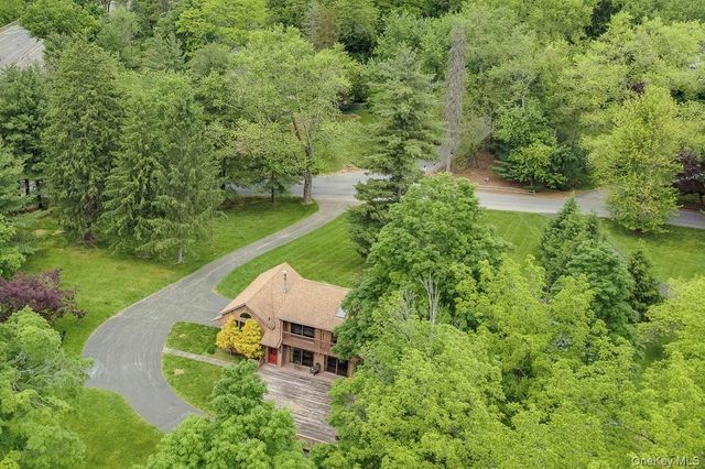8 Kingwood Park, Poughkeepsie, NY 12601