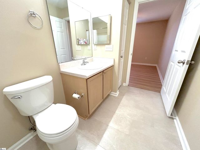 1001 Pelham Square Way, Greer, SC 29650