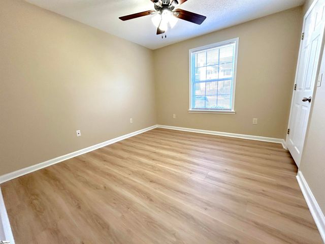 1001 Pelham Square Way, Greer, SC 29650