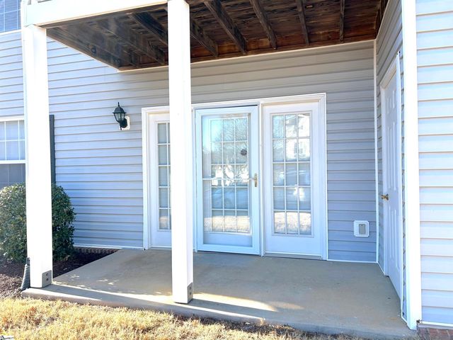 1001 Pelham Square Way, Greer, SC 29650