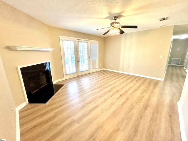 1001 Pelham Square Way, Greer, SC 29650