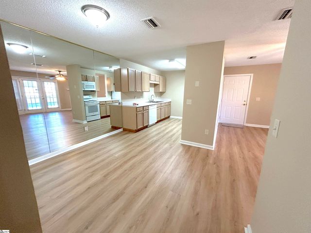 1001 Pelham Square Way, Greer, SC 29650