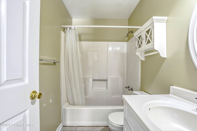 11508 Carriage Rest Ct, Louisville, KY 40243