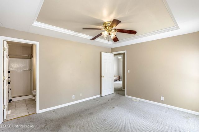 11508 Carriage Rest Ct, Louisville, KY 40243
