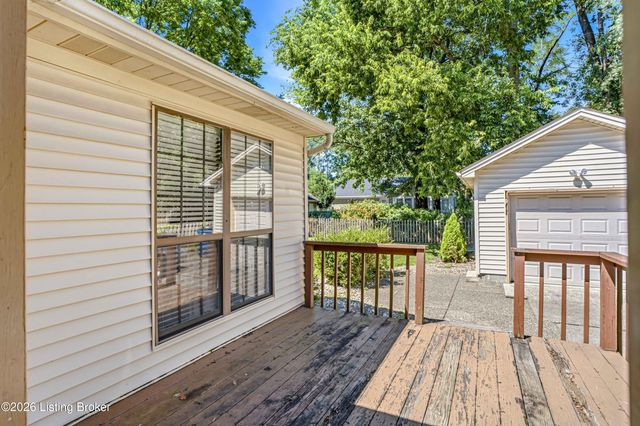 11508 Carriage Rest Ct, Louisville, KY 40243