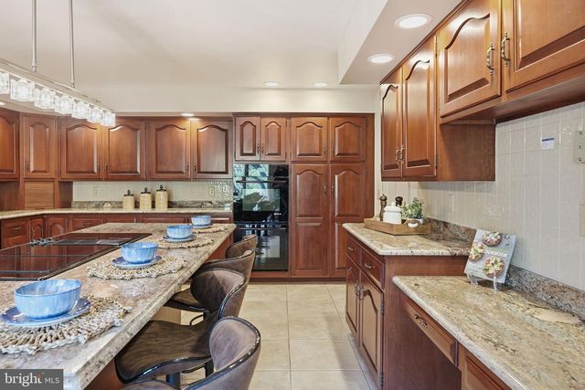 10517 ALLOWAY DR, Potomac, MD 20854