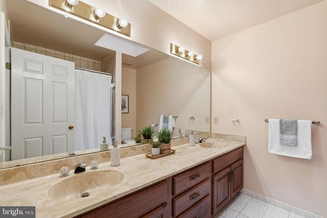 10517 ALLOWAY DR, Potomac, MD 20854