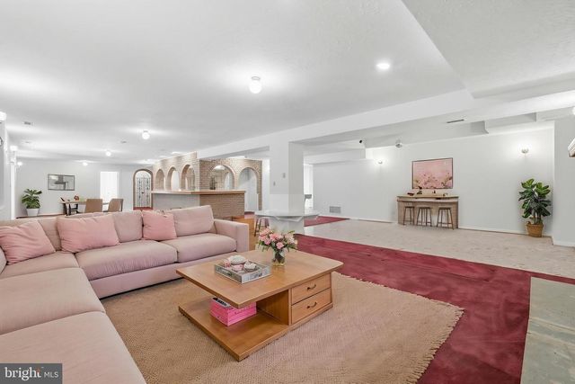 10517 ALLOWAY DR, Potomac, MD 20854