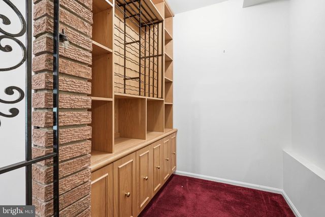 10517 ALLOWAY DR, Potomac, MD 20854