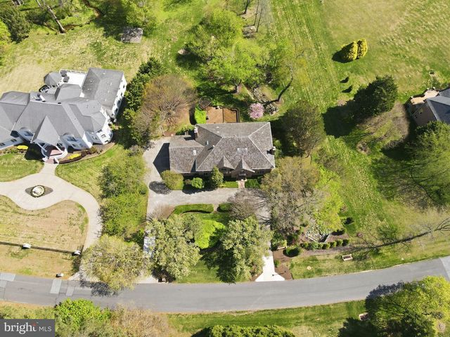 10517 ALLOWAY DR, Potomac, MD 20854