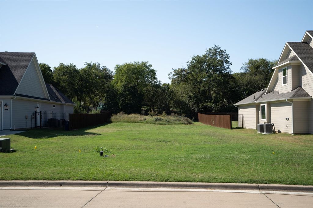208 Village Way, Argyle, TX 76226 — photo 3
