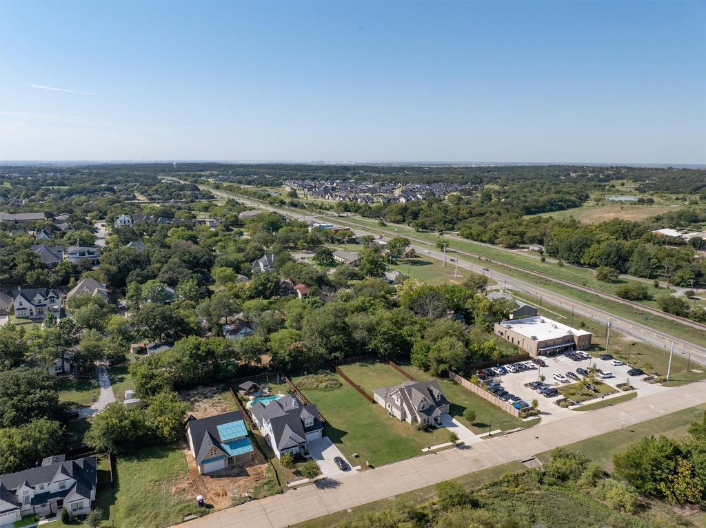 208 Village Way, Argyle, TX 76226 — photo 5