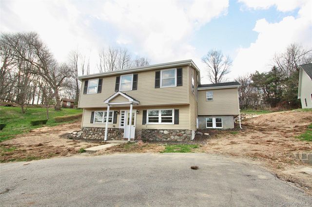 12 Clove Road, Salisbury Mills, NY 12577