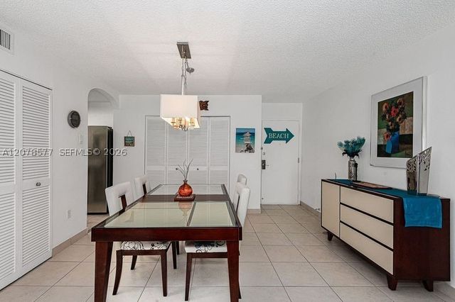 17800 Atlantic Blvd 203, Sunny Isles Beach, FL 33160