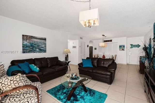 17800 Atlantic Blvd 203, Sunny Isles Beach, FL 33160