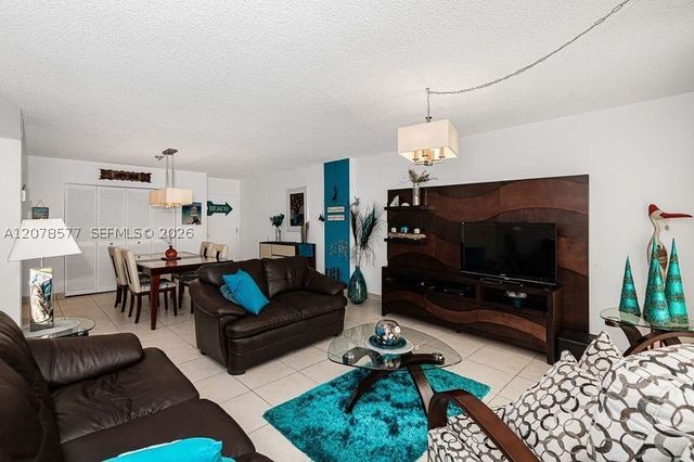 17800 Atlantic Blvd 203, Sunny Isles Beach, FL 33160
