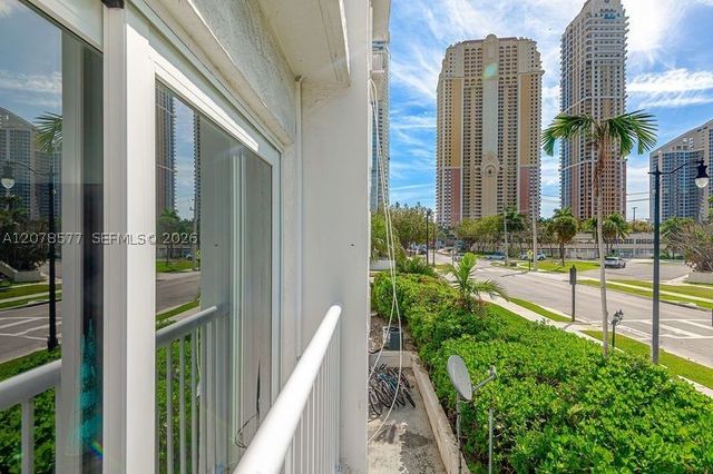 17800 Atlantic Blvd 203, Sunny Isles Beach, FL 33160