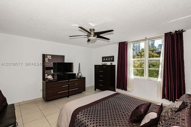 17800 Atlantic Blvd 203, Sunny Isles Beach, FL 33160