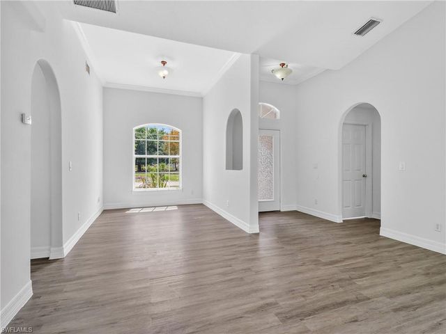 3404 34th ST SW, Lehigh Acres, FL 33976