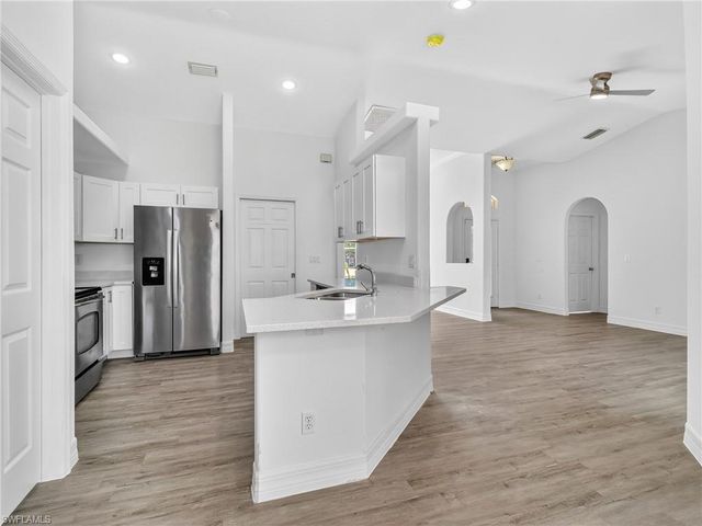 3404 34th ST SW, Lehigh Acres, FL 33976