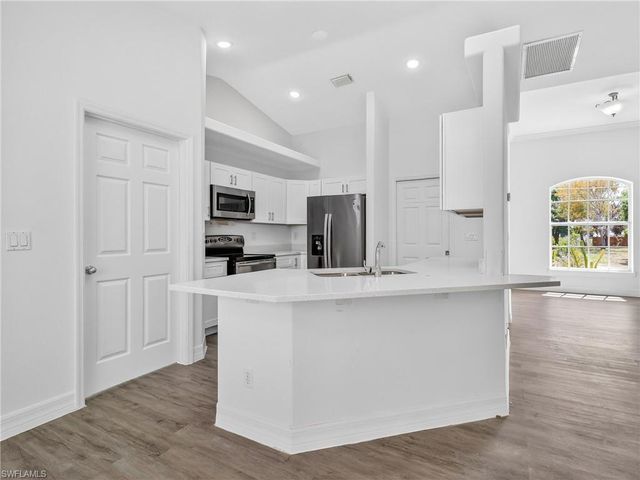 3404 34th ST SW, Lehigh Acres, FL 33976