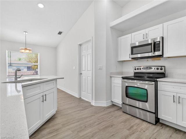 3404 34th ST SW, Lehigh Acres, FL 33976