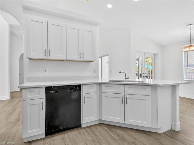 3404 34th ST SW, Lehigh Acres, FL 33976