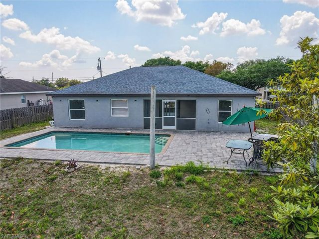 3404 34th ST SW, Lehigh Acres, FL 33976