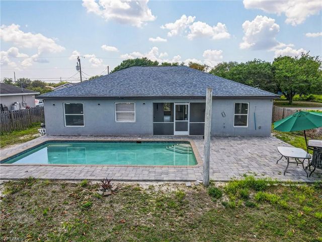 3404 34th ST SW, Lehigh Acres, FL 33976