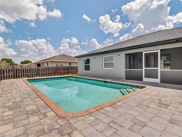 3404 34th ST SW, Lehigh Acres, FL 33976