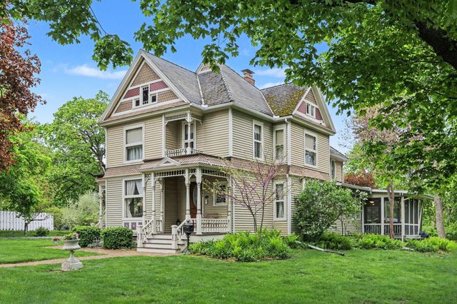 201 W Henry Street, Saline City, MI 48176