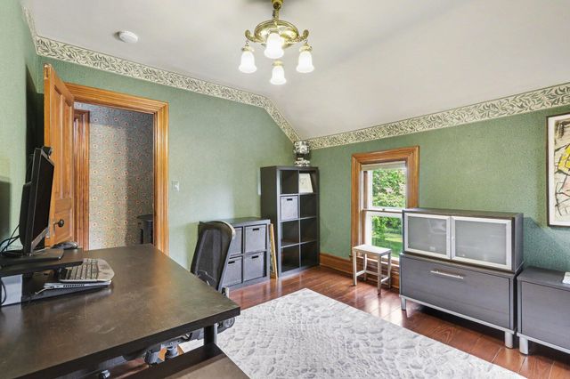 201 W Henry Street, Saline City, MI 48176