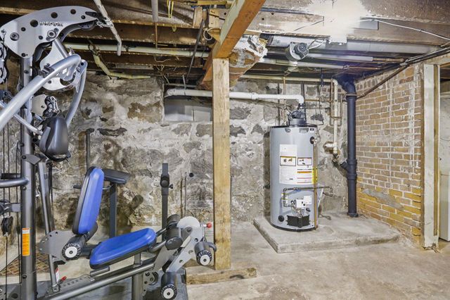 201 W Henry Street, Saline City, MI 48176