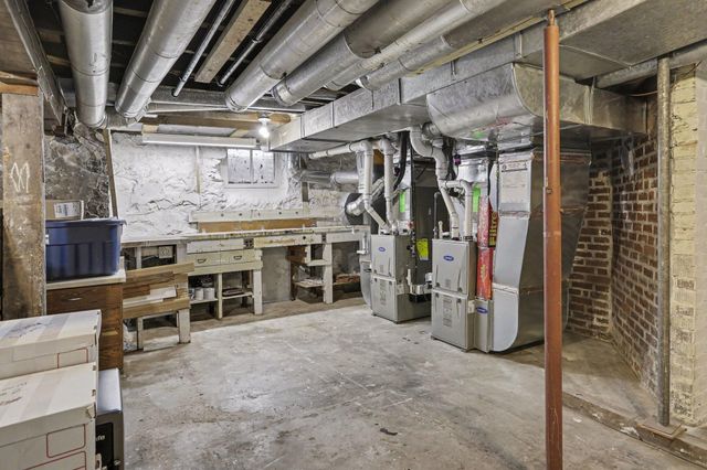 201 W Henry Street, Saline City, MI 48176