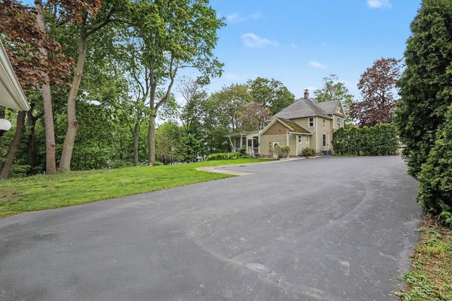 201 W Henry Street, Saline City, MI 48176