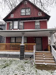10111 North Boulevard, Cleveland, OH 44108