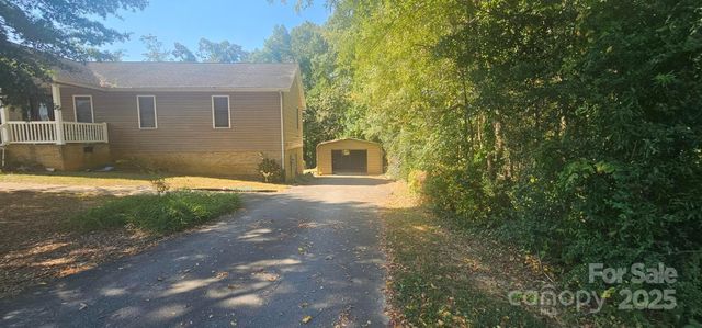 116 Brewer Lane, Mooresville, NC 28115