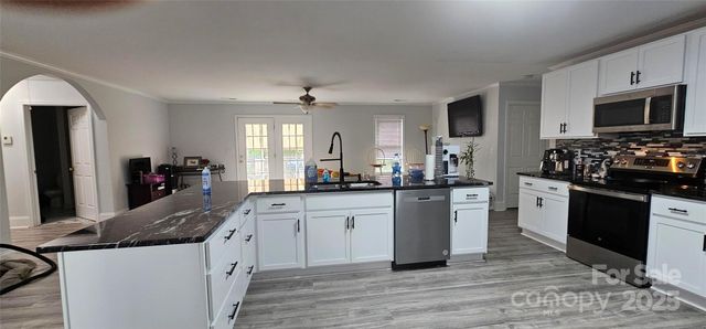 116 Brewer Lane, Mooresville, NC 28115