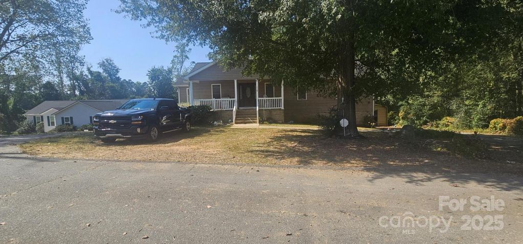 116 Brewer Lane, Mooresville, NC 28115
