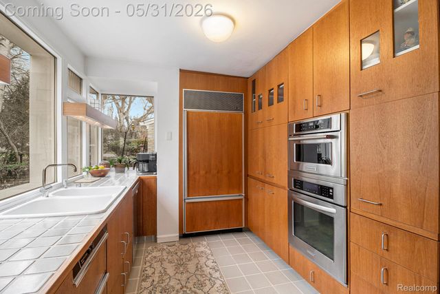 26580 Wellington Road, Franklin Village, MI 48025