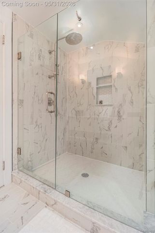 26580 Wellington Road, Franklin Village, MI 48025