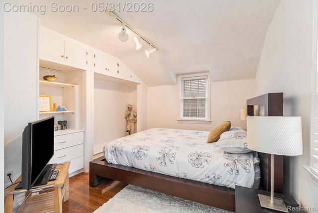26580 Wellington Road, Franklin Village, MI 48025