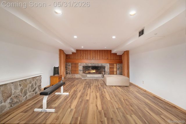26580 Wellington Road, Franklin Village, MI 48025