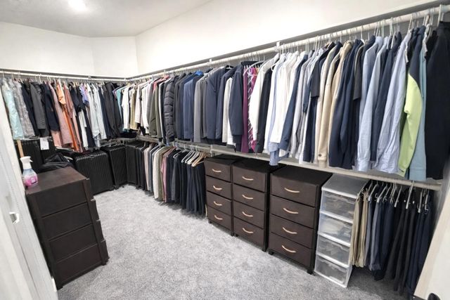 2031 N Osmun Avenue, Clovis, CA 93619