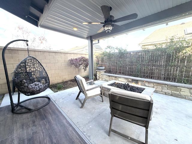 2031 N Osmun Avenue, Clovis, CA 93619