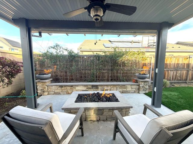 2031 N Osmun Avenue, Clovis, CA 93619