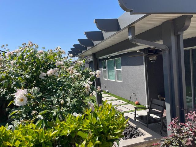 2031 N Osmun Avenue, Clovis, CA 93619