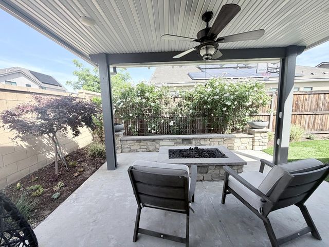 2031 N Osmun Avenue, Clovis, CA 93619